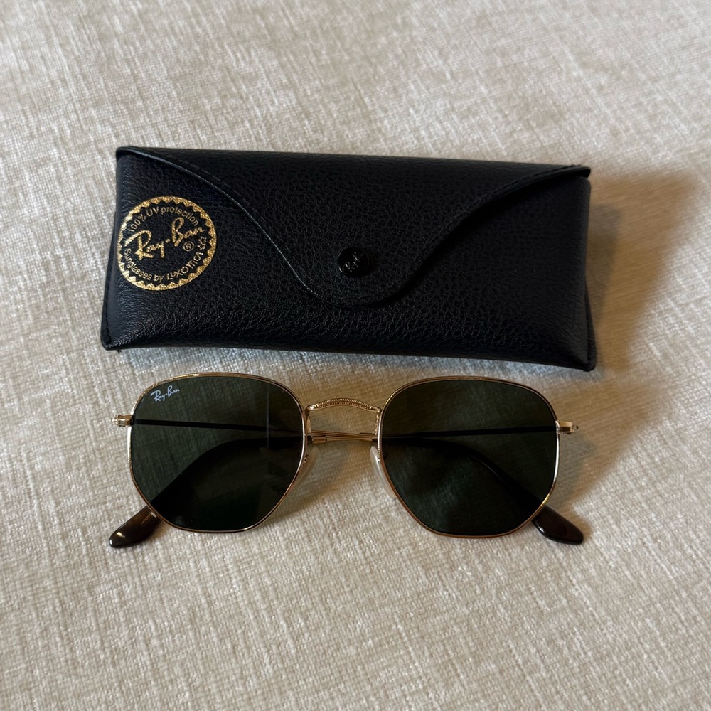 Ray-Ban Hexagonal Flat Lens Sunglasses Gold Frame Green Lens